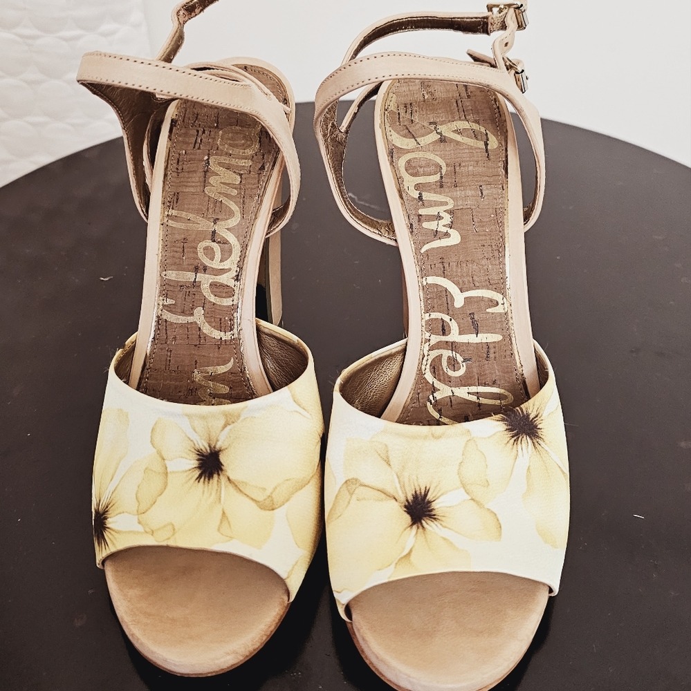 Sam Edelman Shoes Size US 8 Yellow, cream  - Picture 5 of 7